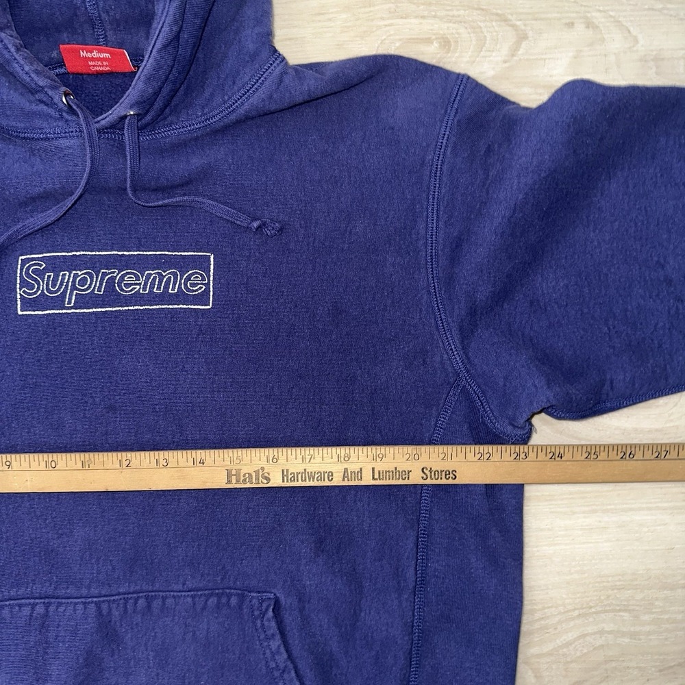 Supreme Kaws Chalk‎ Box Logo Washed Navy Size Medium Streetwear Hype Skater - Picture 7 of 11